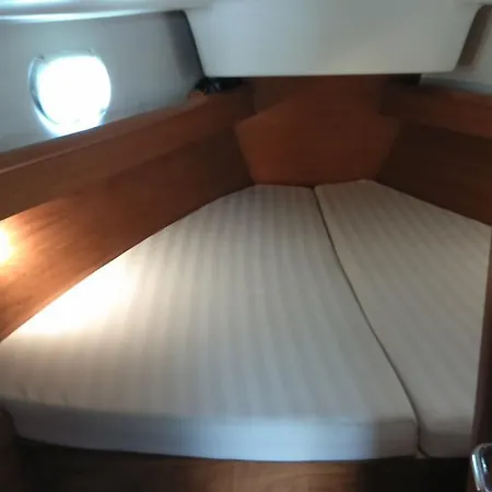 Suncruise Sailing Yacht Sun Odyssey 4* Porto Koufo