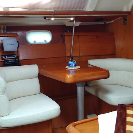 Suncruise Sailing Yacht Sun Odyssey Botel 4*